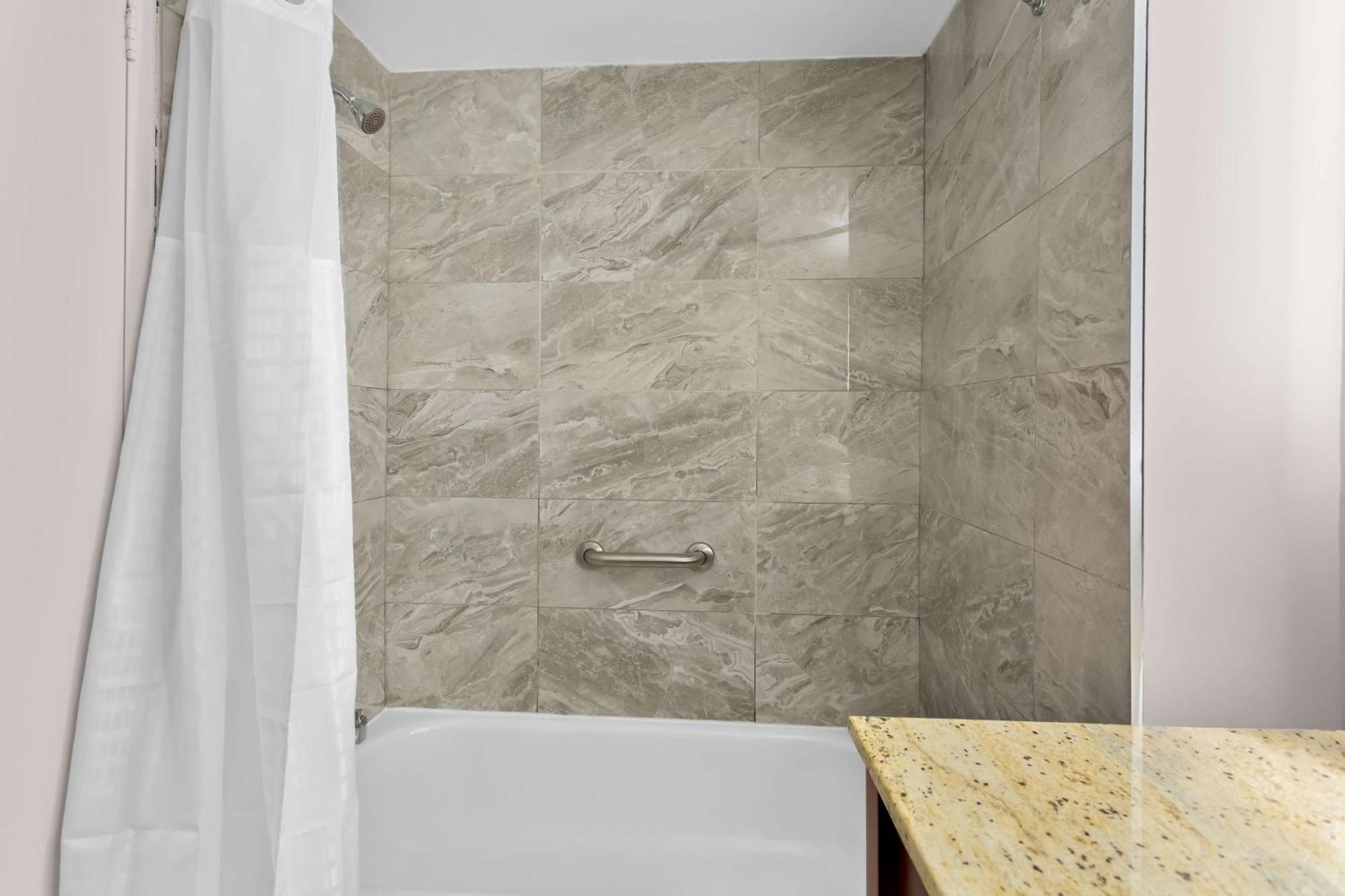 Surestay Plus By Best Western Windsor Zewnętrze zdjęcie