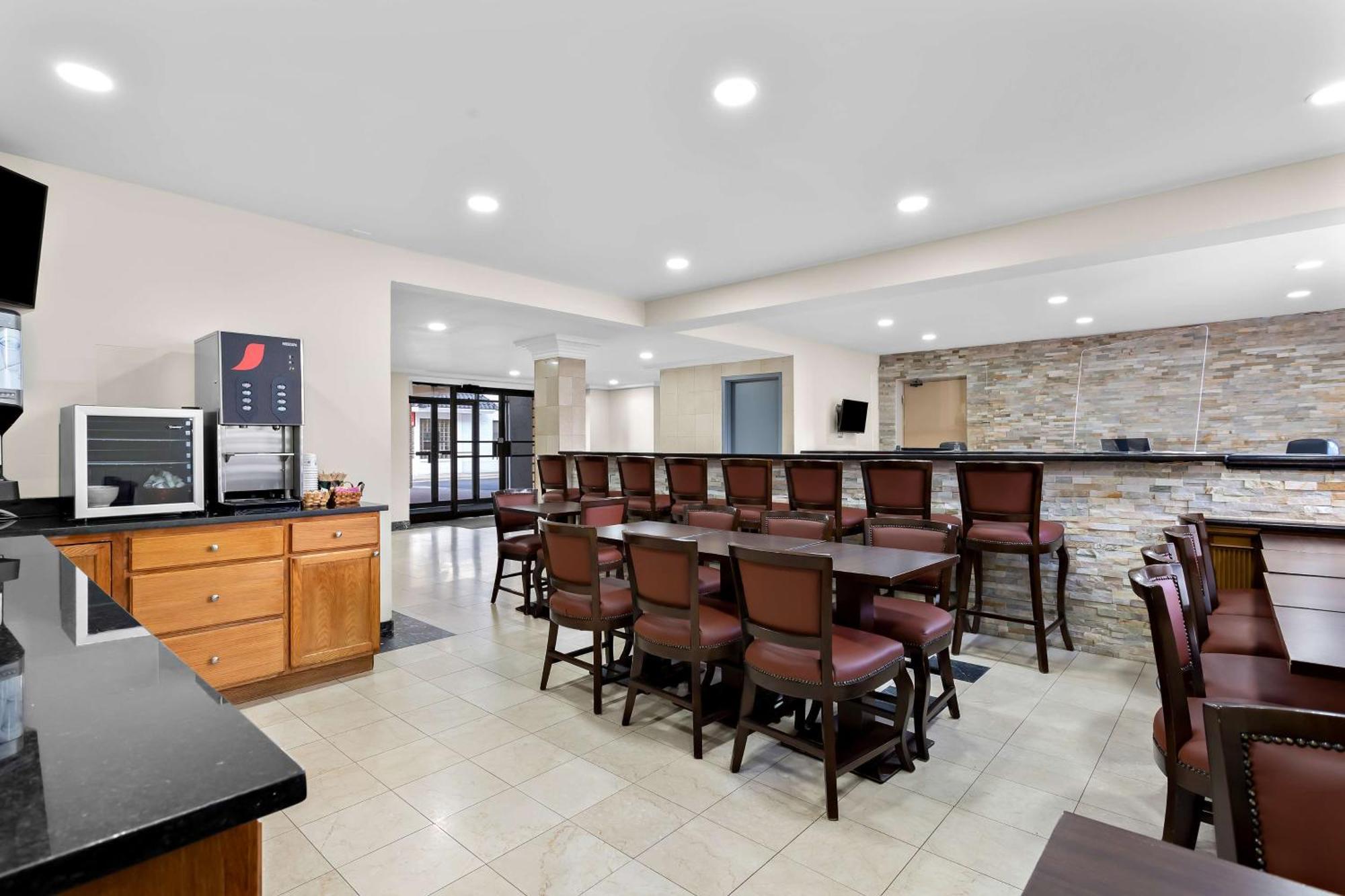 Surestay Plus By Best Western Windsor Zewnętrze zdjęcie