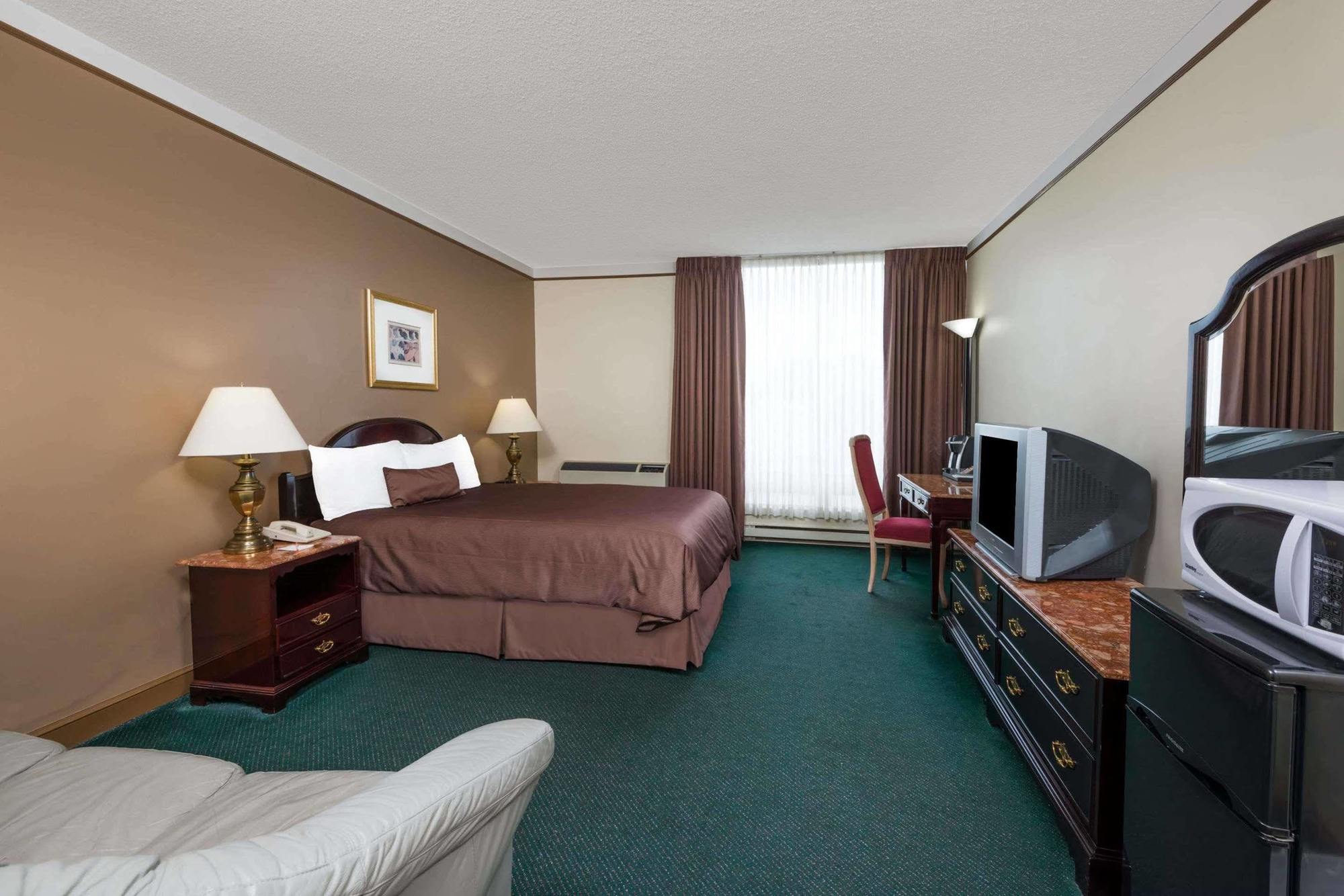 Surestay Plus By Best Western Windsor Zewnętrze zdjęcie